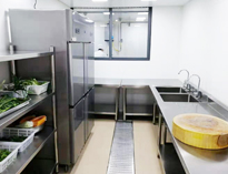 大型学校食堂厨房设备厂家告诉你商用厨房设备安装工序和注意事项