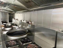 德阳厨房设备厂家告诉你不锈钢厨房设备如何防锈