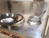 陕西西安厨房设备厂家告诉你商用燃气炉灶使用中的常见问题