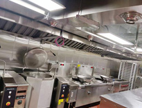 凉山州食堂厨具设备厂家告诉你采购商用厨房设备时需要考虑的因素