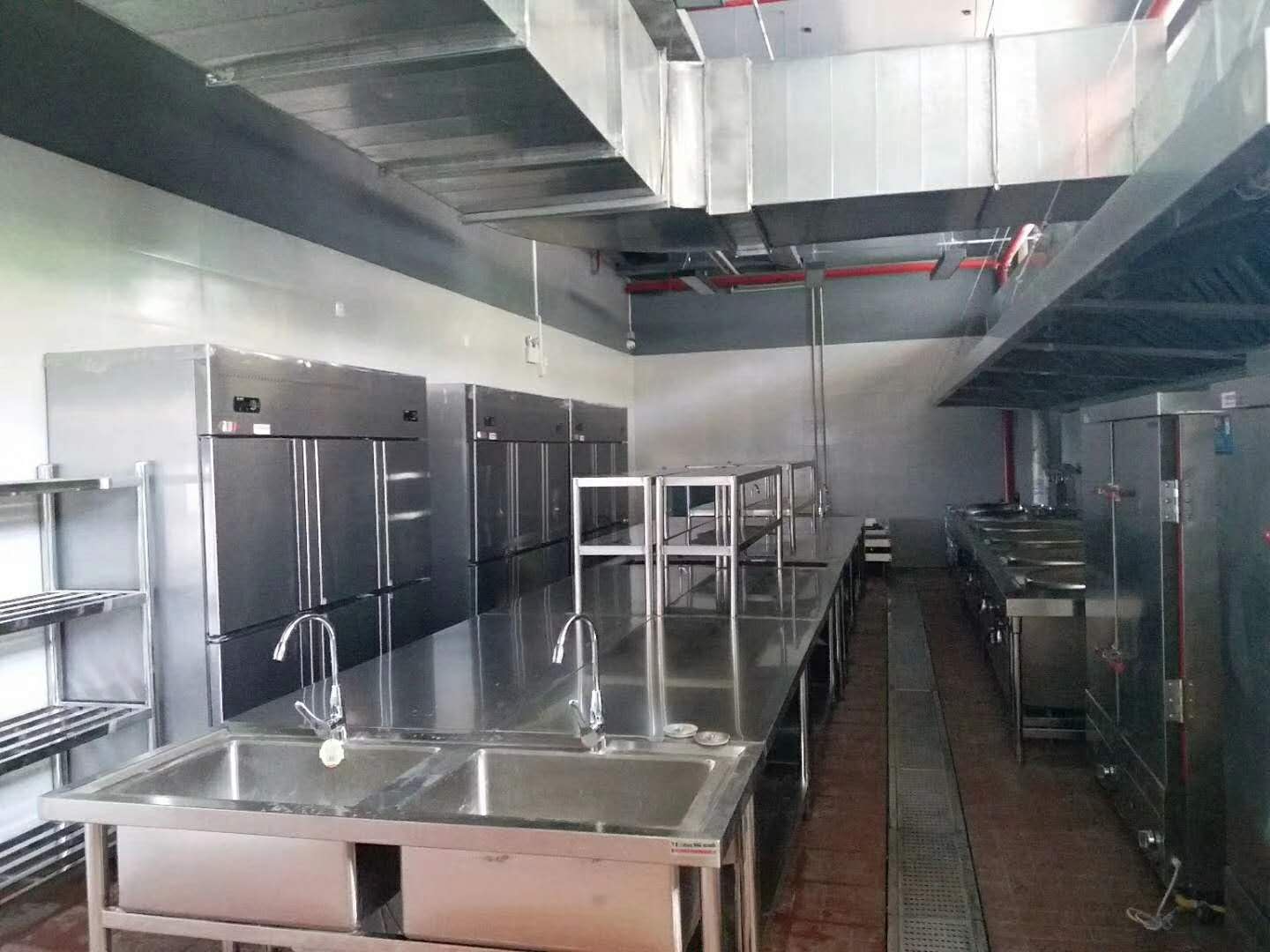 成都食堂厨房设备公司告诉你食堂厨房设备的保养与安装