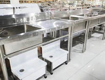 四川中央厨房设备厂家告诉你商用厨房设备的重要性