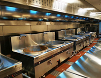 成都食堂厨房设备公司告诉你食堂厨房设备需要多少钱，一套食堂厨房设备的价格是多少